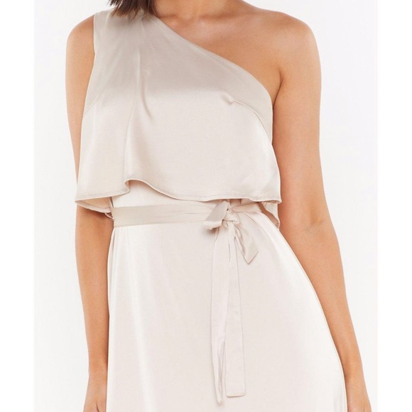 Nasty Gal One-Shoulder Satin Maxi Dress NWT - Picture 3 of 4